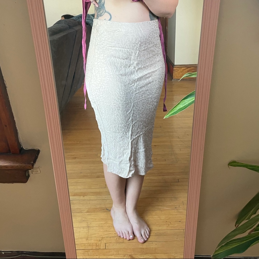 Nude midi skirt